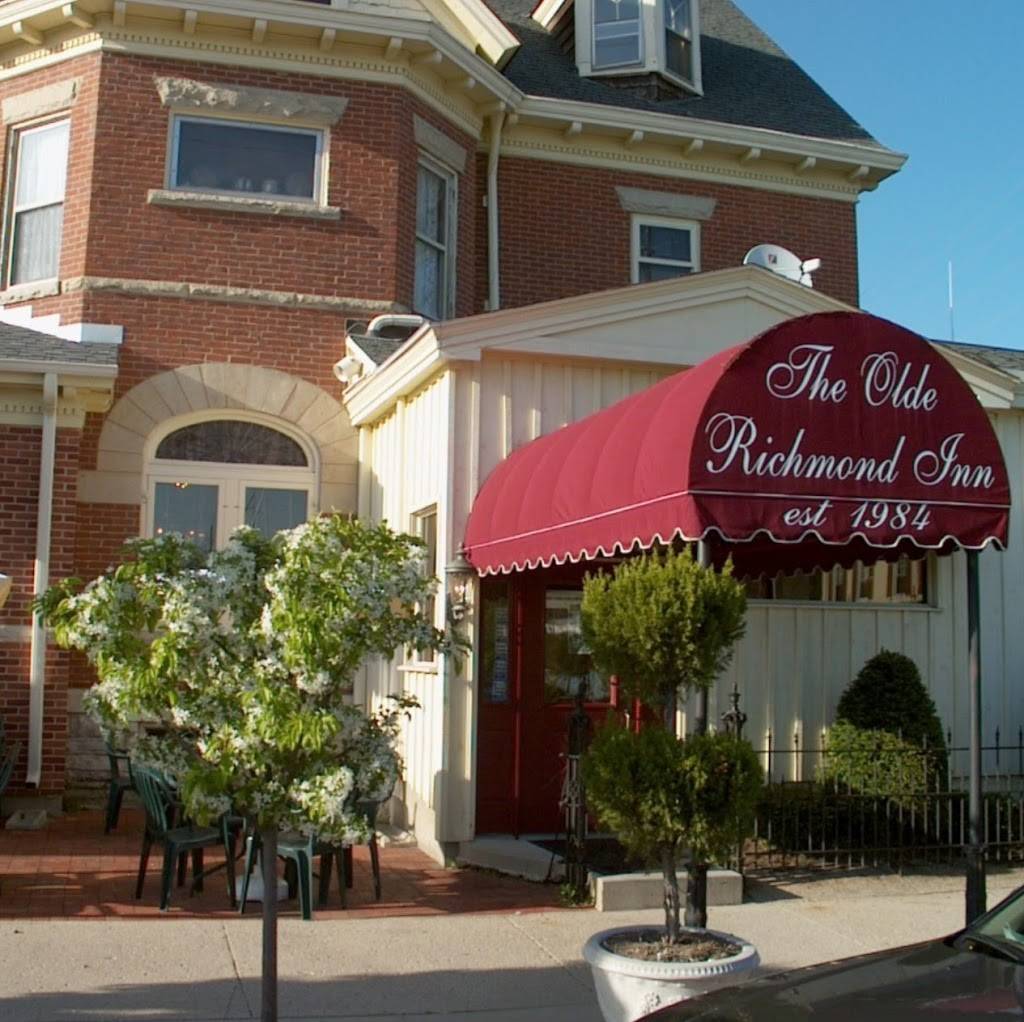 Old Richmond Inn | restaurant | 138 S 5th St, Richmond, IN 47374, USA | 7659622247 OR +1 765-962-2247