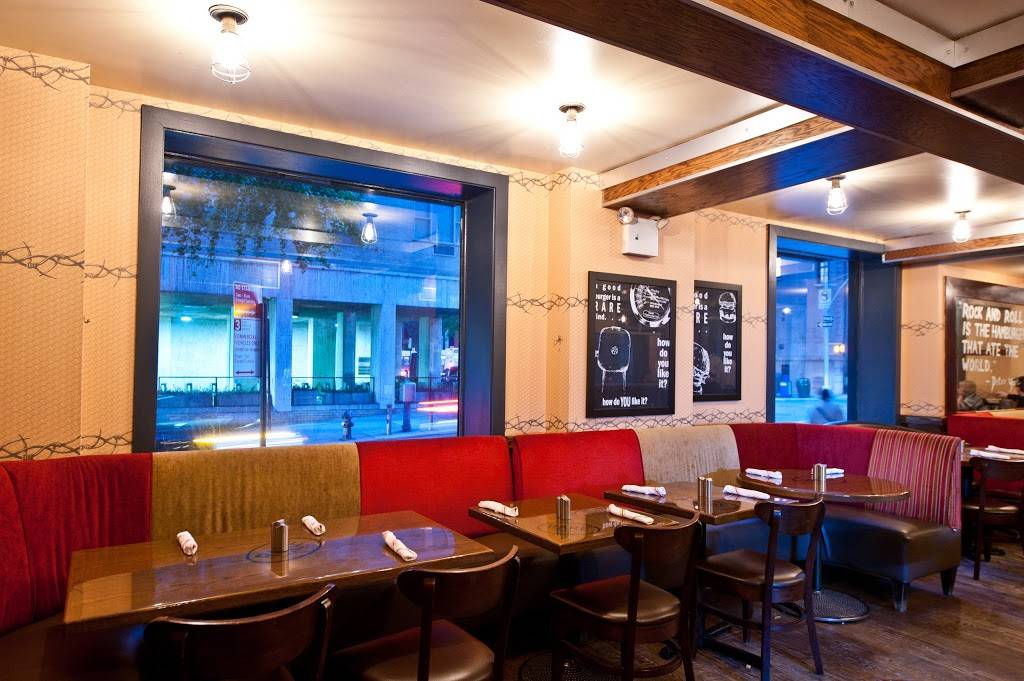 Rare Bar & Grill | restaurant | 303 Lexington Ave, New York, NY 10016, USA | 2124811999 OR +1 212-481-1999