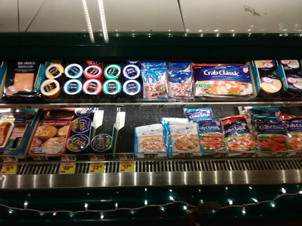 Fox Run Shopping Center | shopping mall | 615 Solomons Island Rd N, Prince Frederick, MD 20678, USA | 6108347287 OR +1 610-834-7287