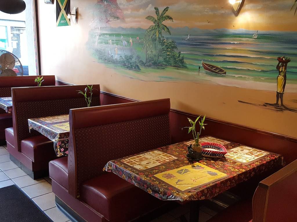 Chef Elvis Caribbean Cuisine | restaurant | 50 S Main St B, Freeport, NY 11520, USA | 5162088395 OR +1 516-208-8395