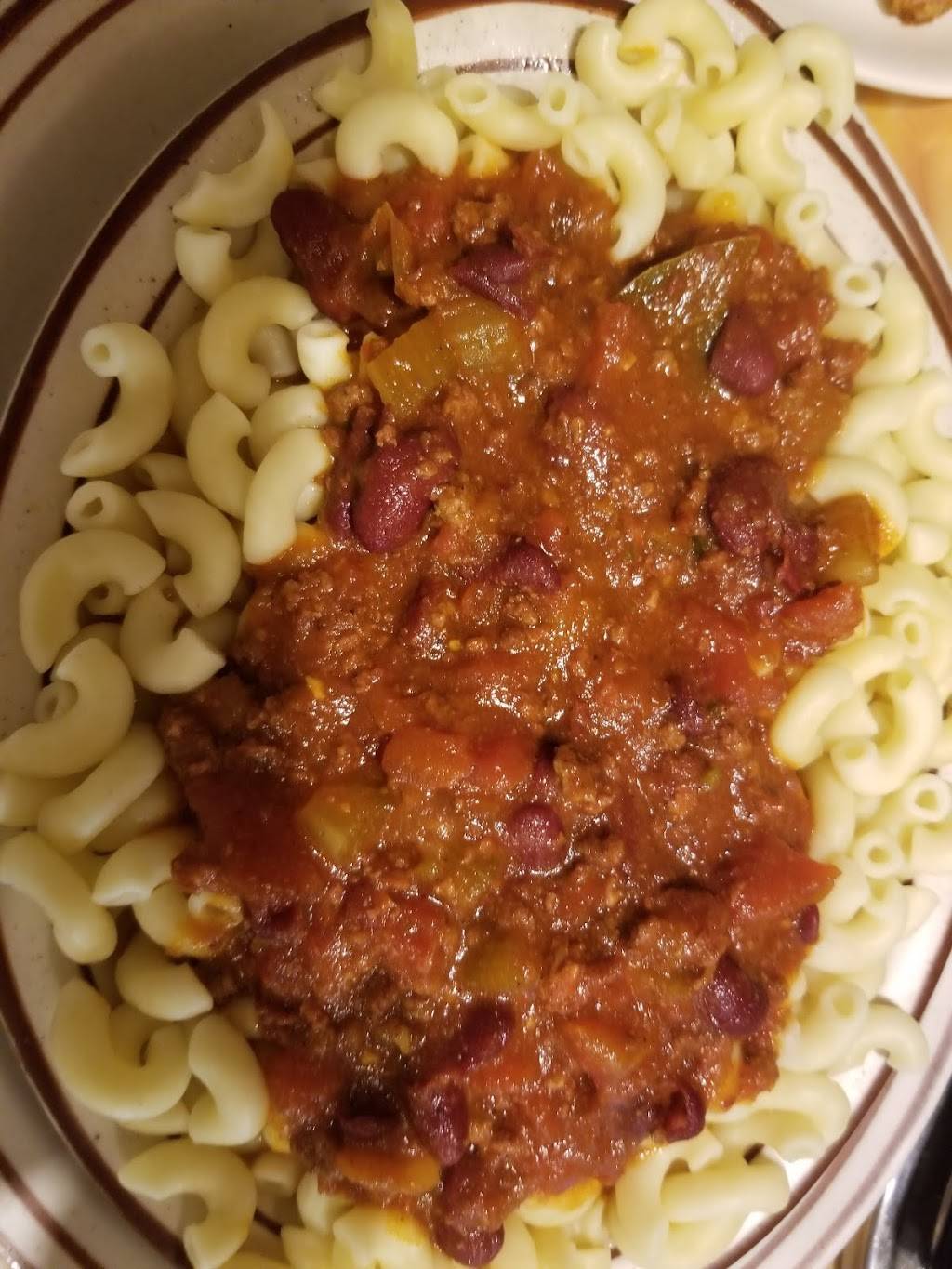 Town & Country Restaurant | restaurant | 17 N Ayer St, Harvard, IL 60033, USA | 8159436606 OR +1 815-943-6606