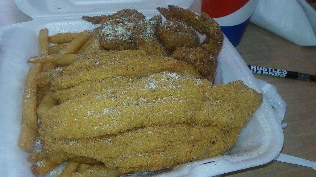 Captain Jays Fish & Chicken | meal takeaway | 15321 Greenfield Rd, Detroit, MI 48227, USA | 3138353474 OR +1 313-835-3474