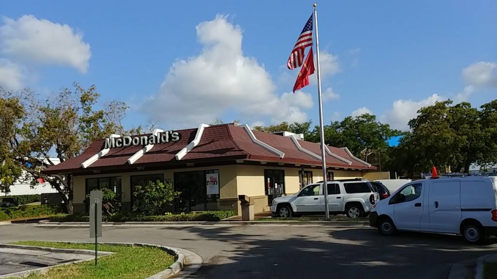 McDonalds | cafe | 7405 NW 36th St, Miami, FL 33166, USA | 3055930376 OR +1 305-593-0376
