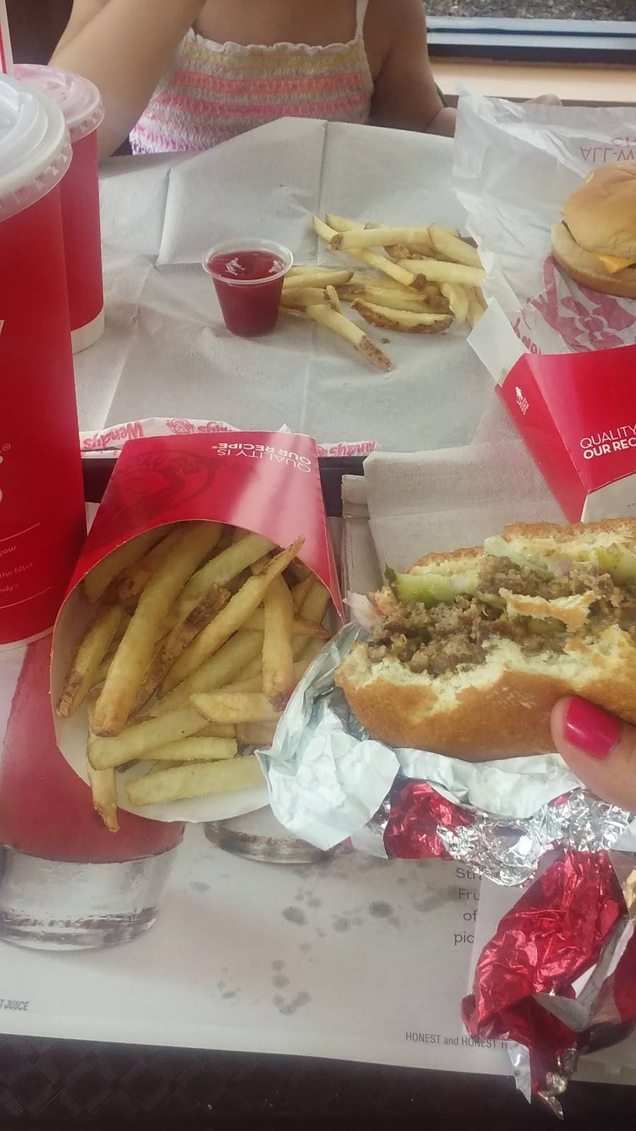 Wendys | restaurant | 2615 S 48th St, Lincoln, NE 68506, USA | 4024831700 OR +1 402-483-1700