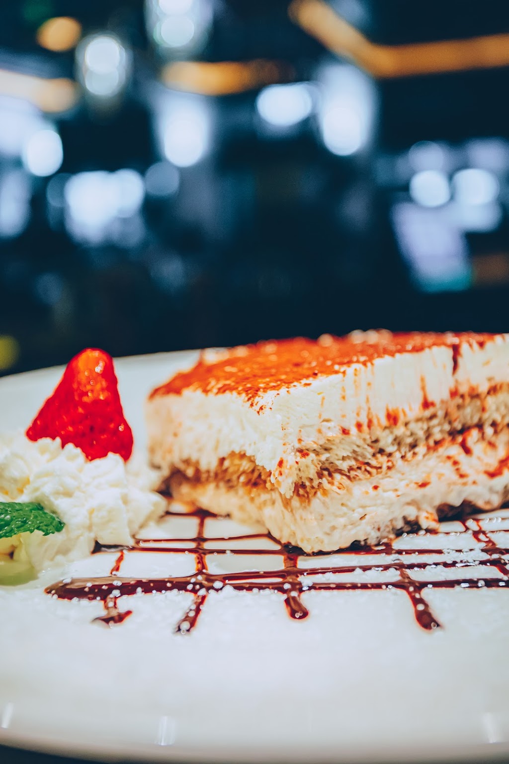 Bella Luna | restaurant | 19575 Biscayne Blvd #1097, Miami, FL 33180, USA | 3057929330 OR +1 305-792-9330