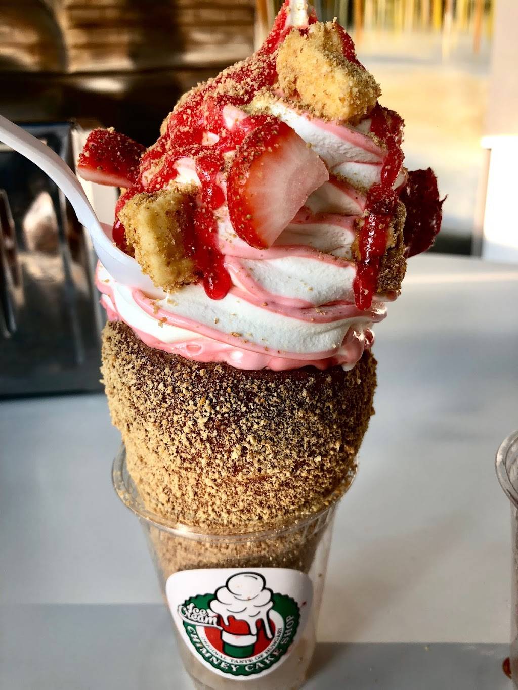 Chimney Cake Shop | restaurant | 1786 Stone Church Rd E, Hamilton, ON L8W 3P8, Canada | 9055603884 OR +1 905-560-3884