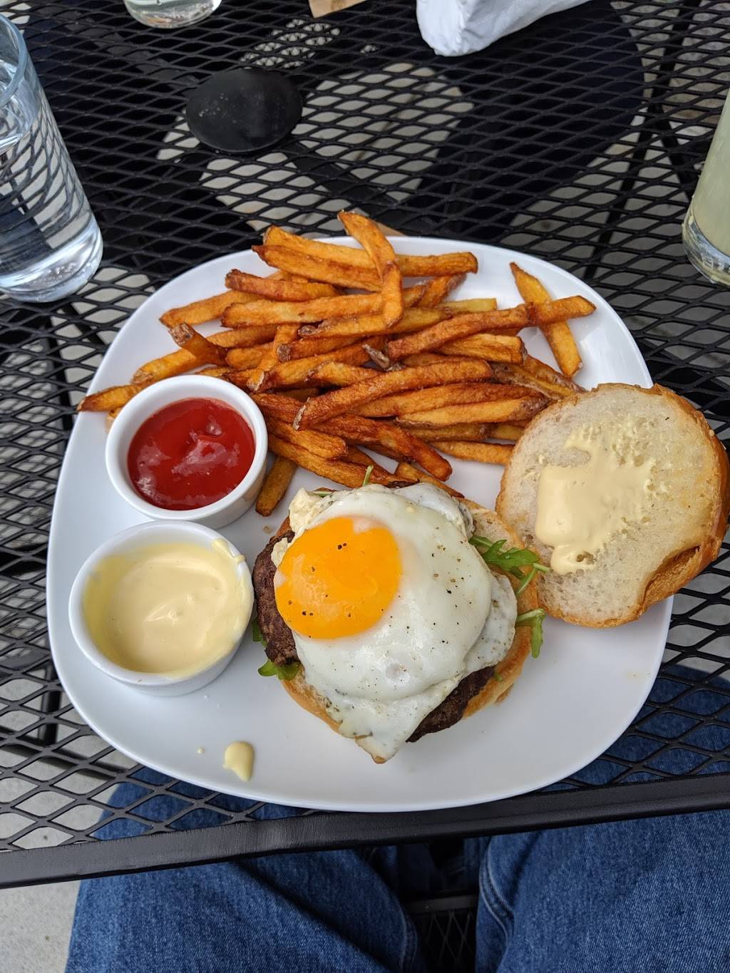 Armsby Abbey | restaurant | 144 Main St, Worcester, MA 01608, USA | 5087951012 OR +1 508-795-1012