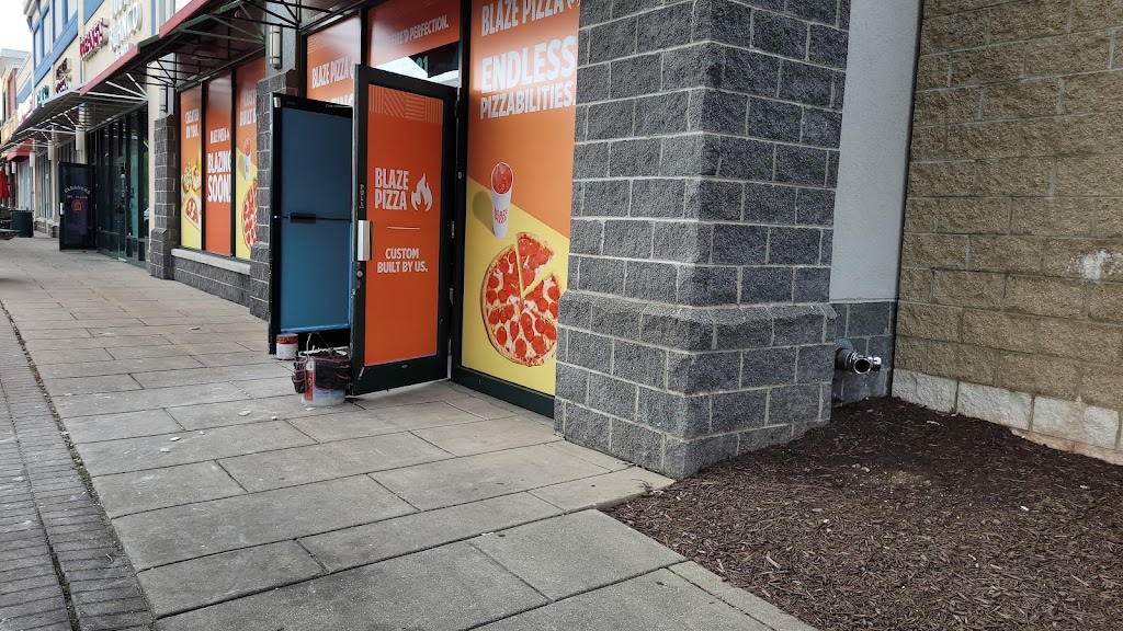Blaze Pizza | restaurant | 15431 Excelsior Dr, Bowie, MD 20716, USA | 2402011403 OR +1 240-201-1403