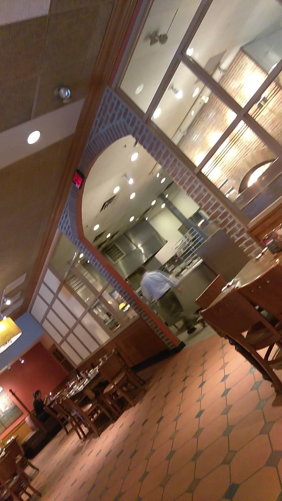 Bertuccis Italian Restaurant | restaurant | 450 Paradise Rd, Swampscott, MA 01907, USA | 7815816588 OR +1 781-581-6588