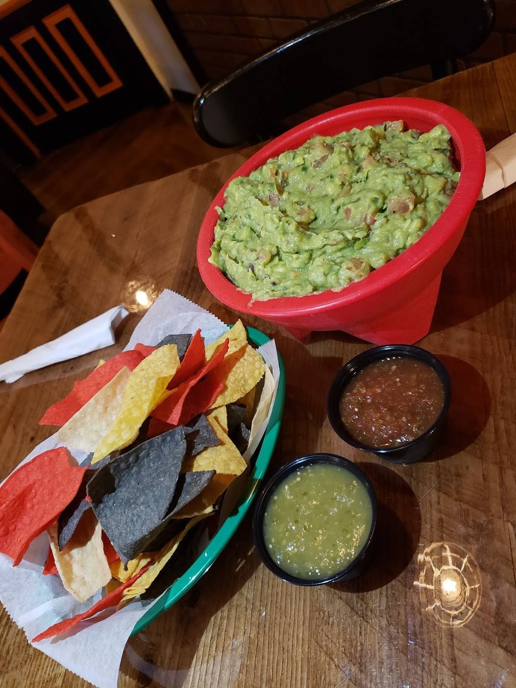 Street Eatz | restaurant | 216 E Broad St, Bethlehem, PA 18018, USA | 6104192147 OR +1 610-419-2147