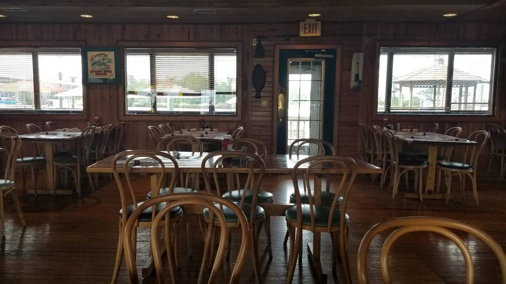 Mudcat Charlies | restaurant | 250 Ricefield Way, Brunswick, GA 31525, USA | 9122610055 OR +1 912-261-0055