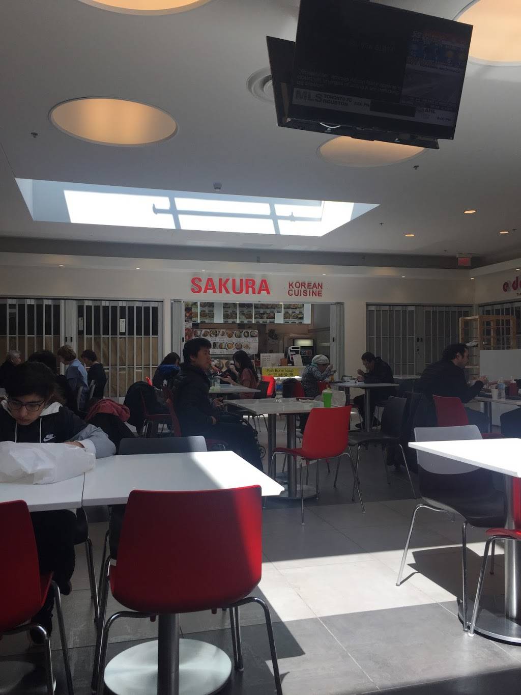 KIMs Kitchen | restaurant | 7181 Yonge St #251, Markham, ON L3T 0C7, Canada | 2895979400 OR +1 289-597-9400