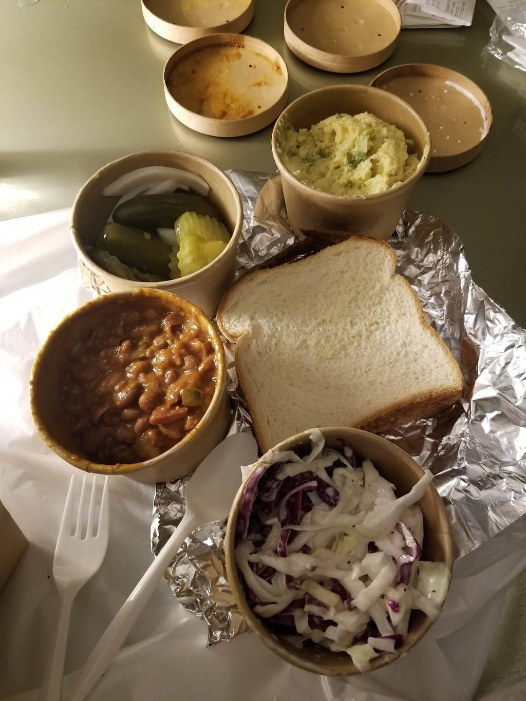 Pinkertons Barbecue | restaurant | 1504 Airline Dr, Houston, TX 77009, USA | 7138022000 OR +1 713-802-2000