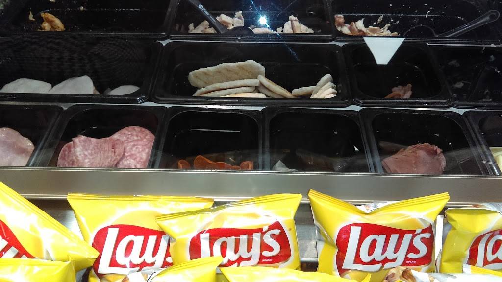 Subway Restaurants | restaurant | 297 E Highland Ave, San Bernardino, CA 92404, USA | 9098861133 OR +1 909-886-1133