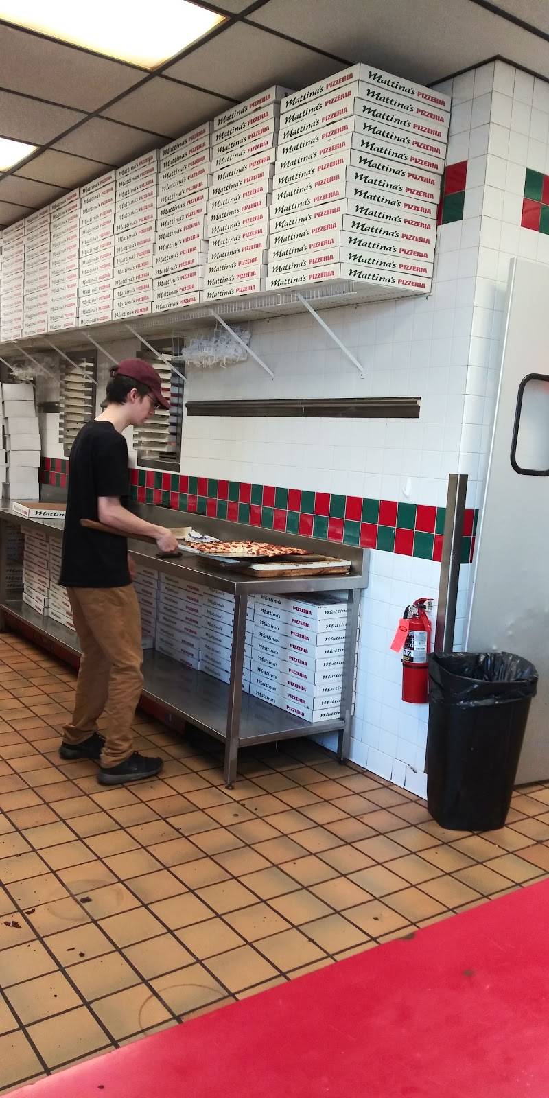 Mattinas Pizzeria | restaurant | 3744 Delaware Ave, Kenmore, NY 14217, USA | 7168775949 OR +1 716-877-5949