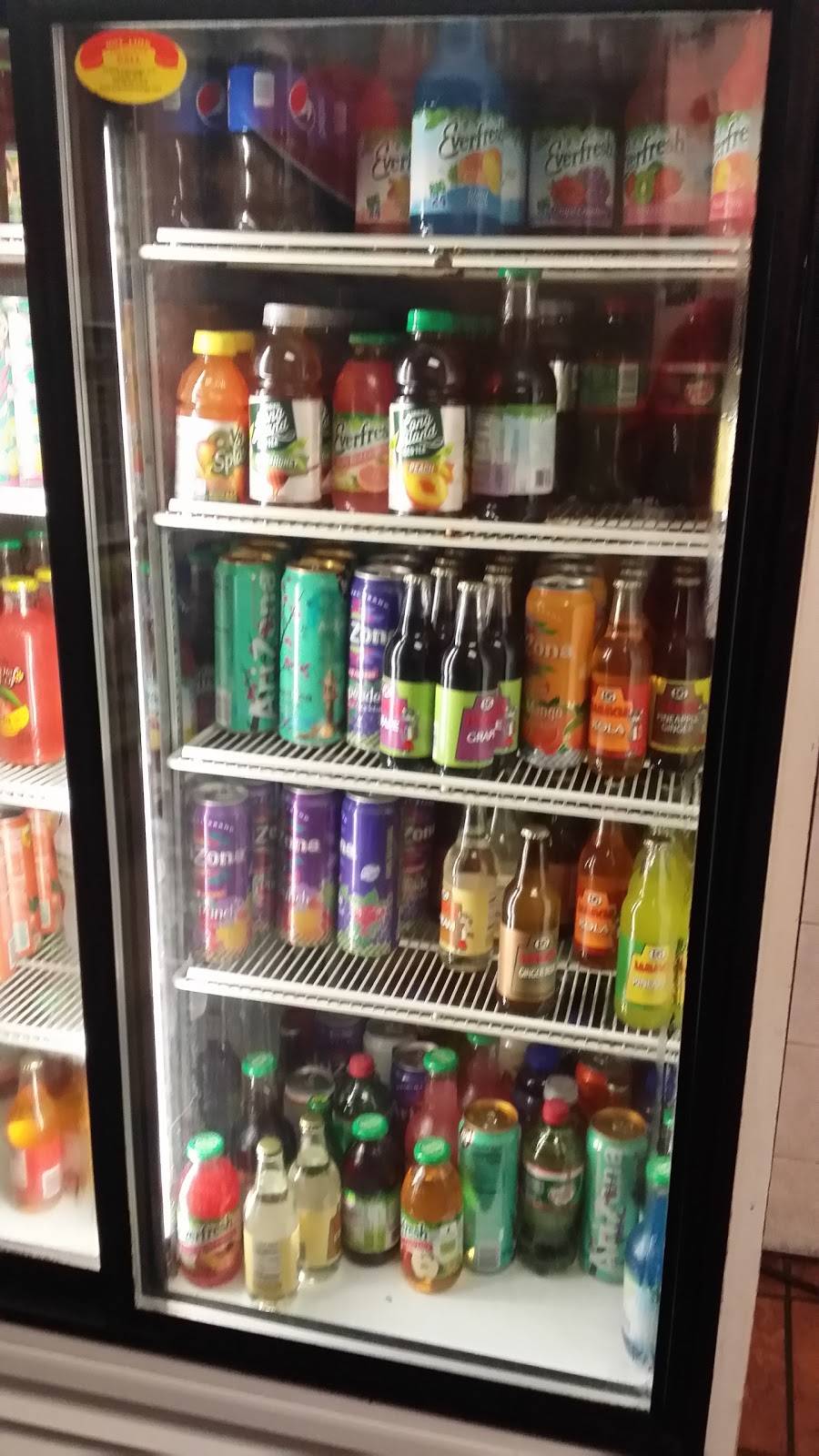 Little Delicious | restaurant | 4821 Woodland Ave, Philadelphia, PA 19143, USA | 2157294911 OR +1 215-729-4911