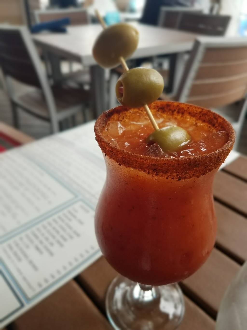 Smoke on the Water | restaurant | 3704 Watercraft Ferry Ave, Wilmington, NC 28412, USA | 9108335069 OR +1 910-833-5069