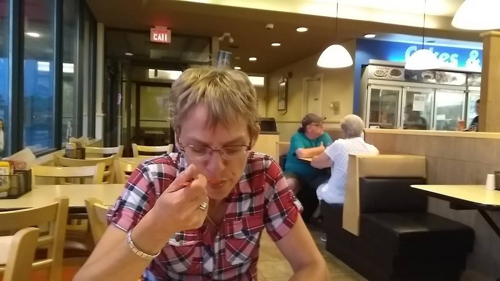 Dairy Queen | restaurant | 14 Richmond Blvd, Napanee, ON K7R 4A3, Canada | 6133546611 OR +1 613-354-6611