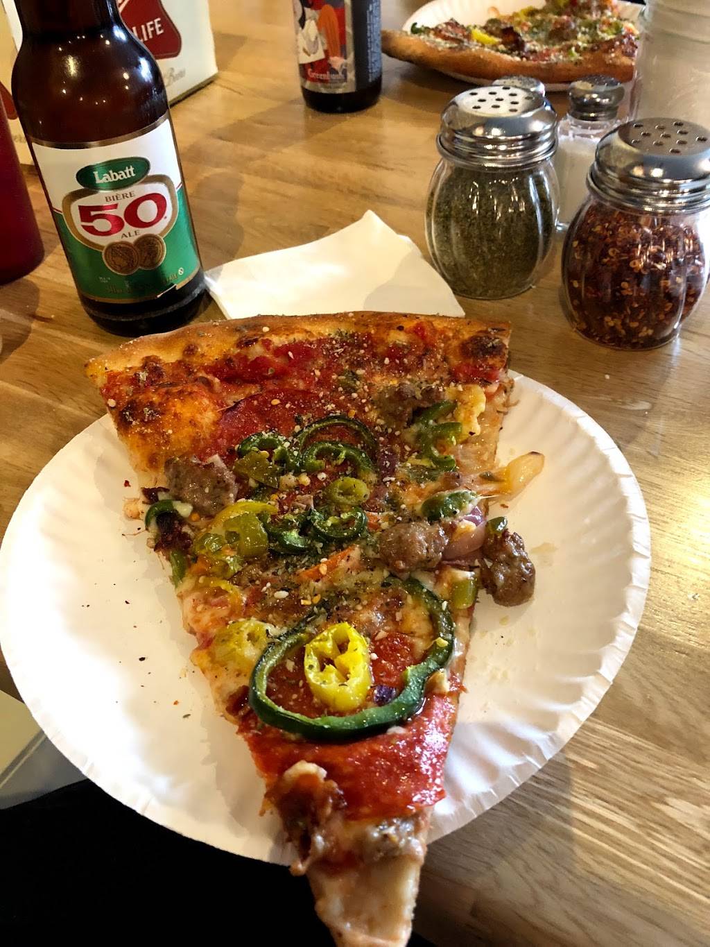 Dantes Pizzeria - Ravenswood | restaurant | 1964 W Lawrence Ave, Chicago, IL 60640, USA | 7732937608 OR +1 773-293-7608