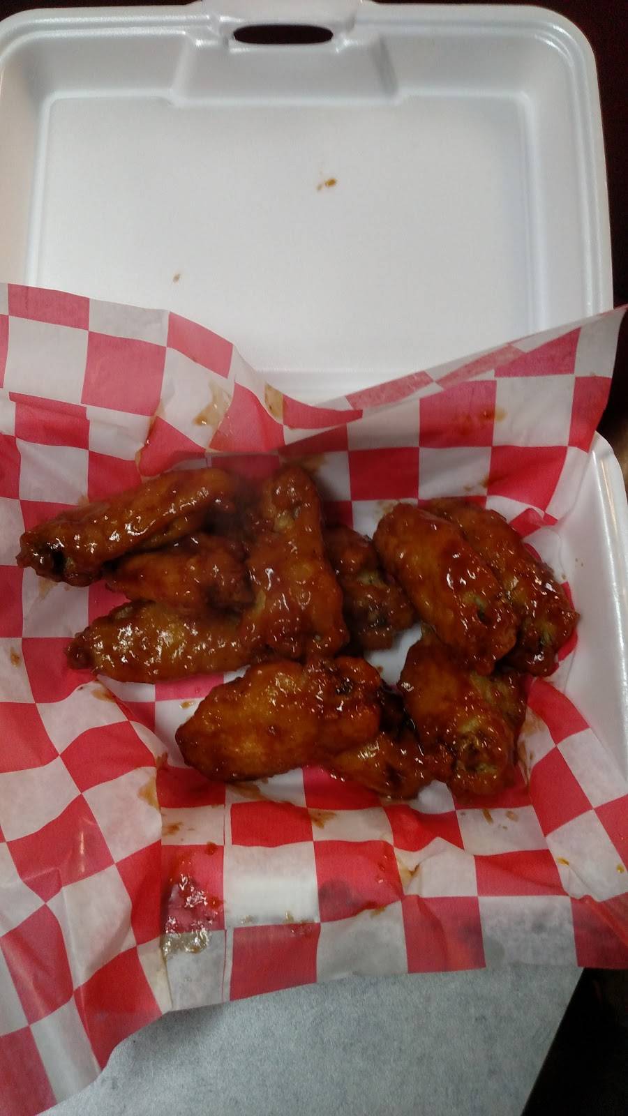 Checkers Pizza | restaurant | 302 N Seltzer St, Crestline, OH 44827, USA | 4196831360 OR +1 419-683-1360