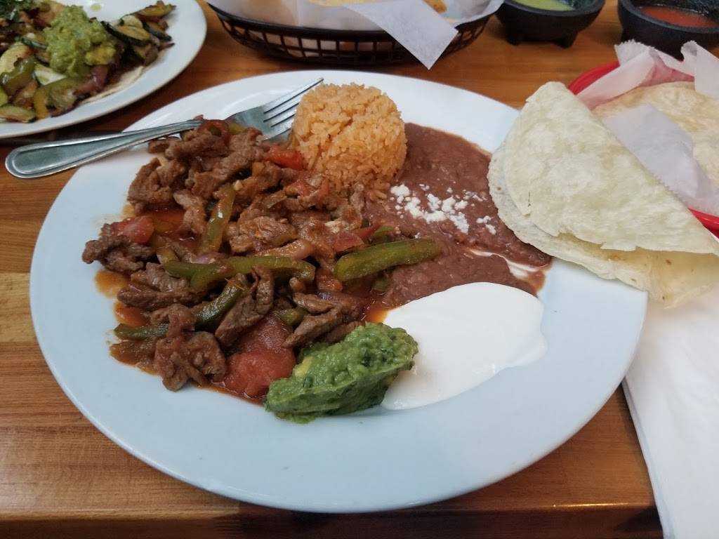 La Hacienda Mexican Restaurant | restaurant | 298 Pine Ave, Goleta, CA 93117, USA | 8057708488 OR +1 805-770-8488