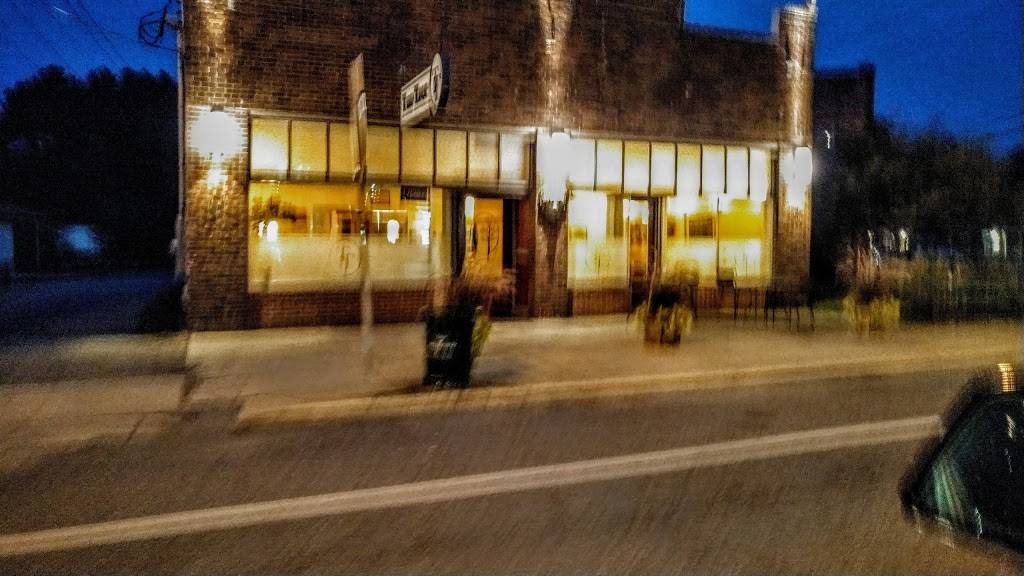 Two Tree Restaurant | restaurant | 401 Cypress St, Millington, MD 21651, USA | 4109285887 OR +1 410-928-5887