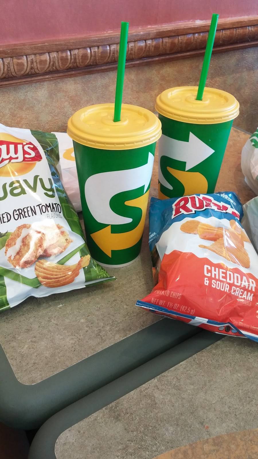 Subway Restaurants | restaurant | 229 W Greens Rd, Houston, TX 77067, USA | 2818759022 OR +1 281-875-9022