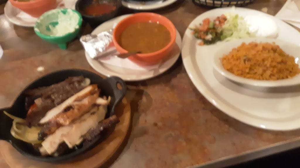 Casa Olé | restaurant | 2010 Westview Blvd, Conroe, TX 77304, USA | 9367560955 OR +1 936-756-0955