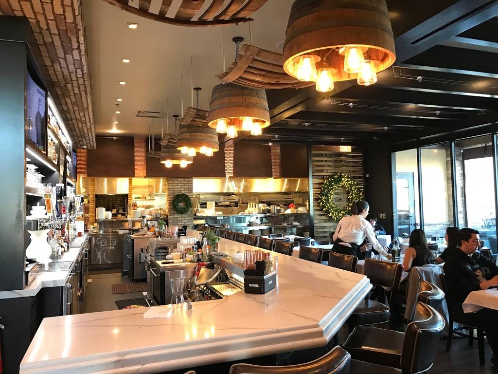 Noras Italian Cuisine | restaurant | 5780 W Flamingo Rd, Las Vegas, NV 89103, USA | 7028738990 OR +1 702-873-8990