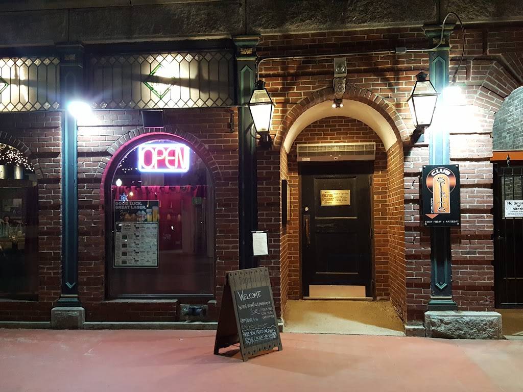 Silver Street Tavern | night club | 2 Silver St, Waterville, ME 04901, USA | 2076802163 OR +1 207-680-2163