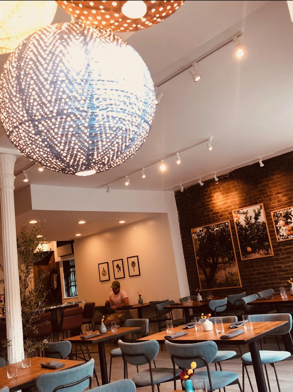 Qanoon Restaurant | restaurant | 180 9th Ave, New York, NY 10011, USA | 6468439711 OR +1 646-843-9711