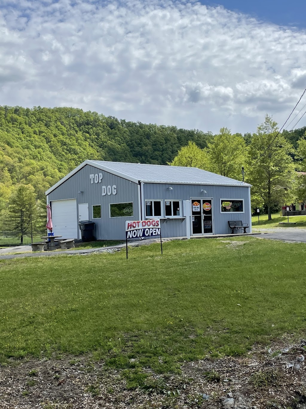 Top Dog | restaurant | 2403 Volunteer Pkwy, Bristol, TN 37620, USA | 4237976664 OR +1 423-797-6664