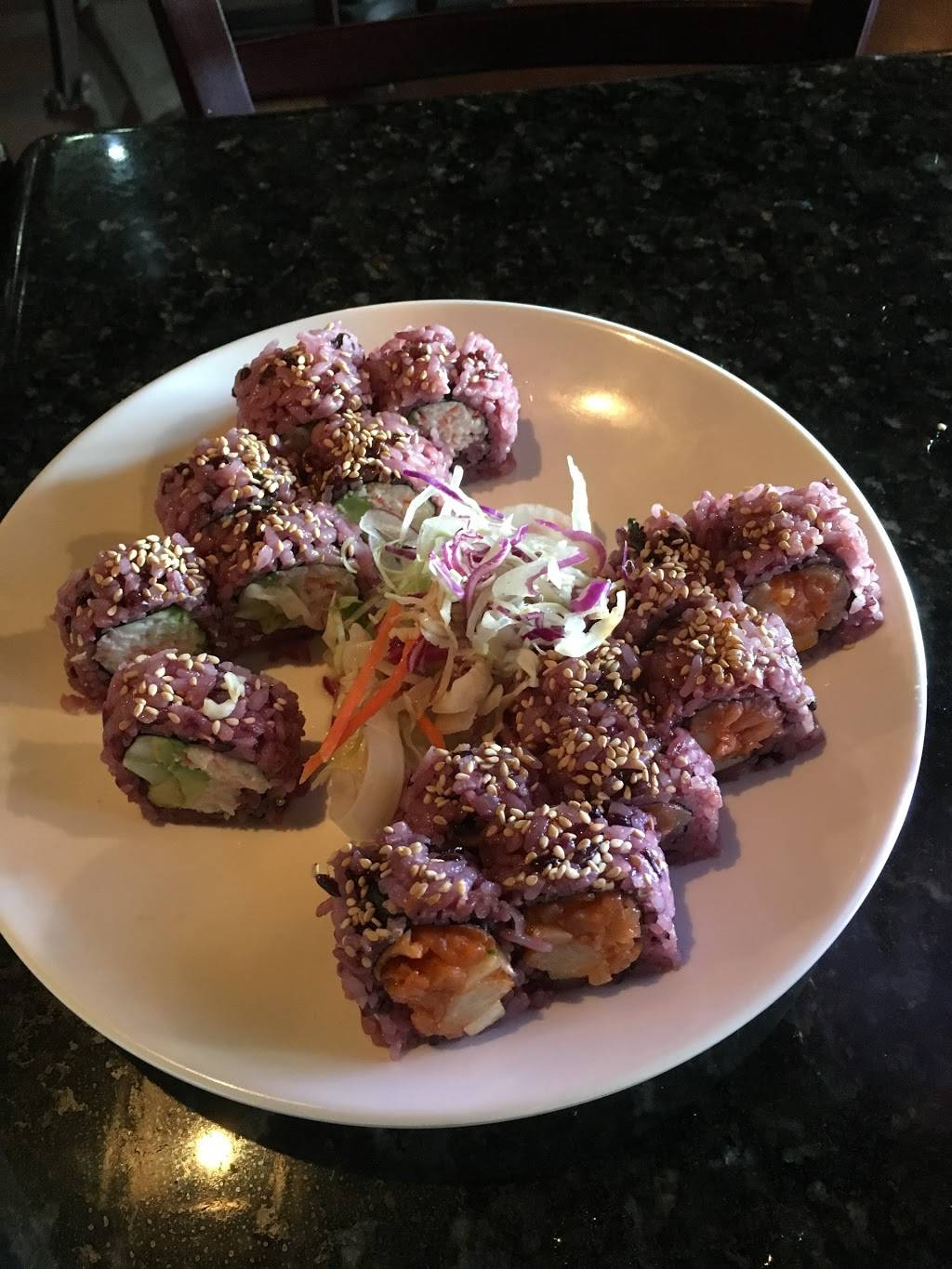 Love Sushi | restaurant | 140 W Hillcrest Dr # 118, Thousand Oaks, CA 91360, USA | 8054969102 OR +1 805-496-9102