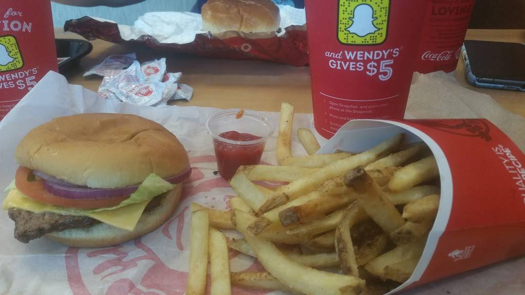 Wendys | restaurant | 2238 Roswell Rd, Marietta, GA 30062, USA | 7709717305 OR +1 770-971-7305