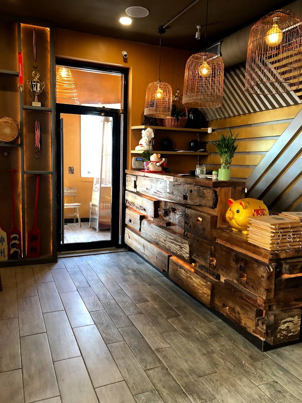 Ginza Sushi And Ramen | restaurant | 1100 S Front St, Philadelphia, PA 19147, USA | 2675344046 OR +1 267-534-4046