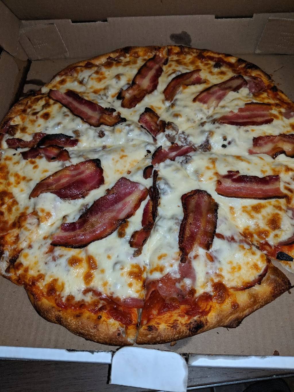 Tiffanys Pizza | restaurant | 968 Notre Dame St, Embrun, ON K0A 1W0, Canada | 6134432381 OR +1 613-443-2381