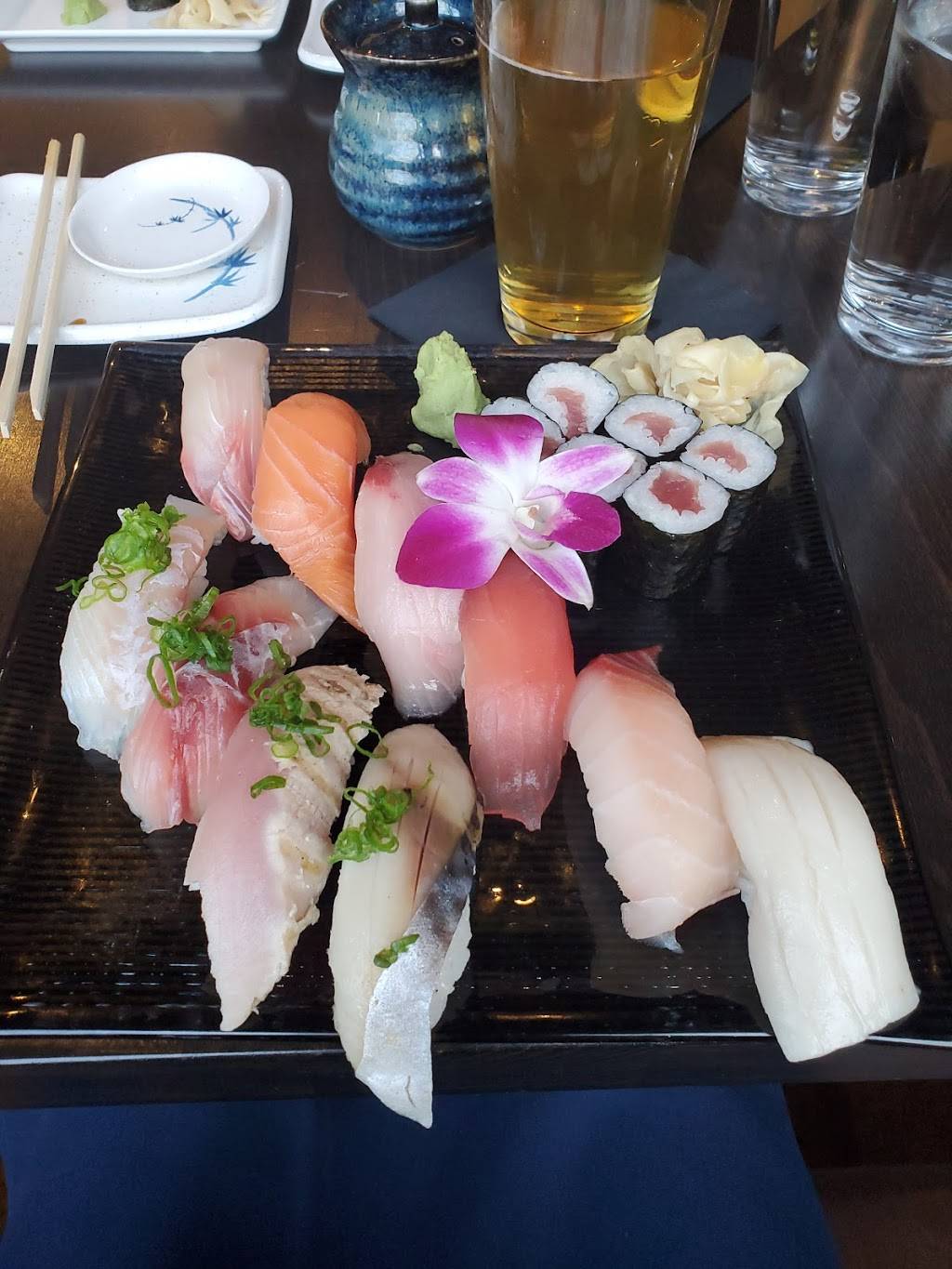 Yumi Japanese Restaurant & Bar | restaurant | 400 Selby Ave, St Paul, MN 55102, USA | 6512076810 OR +1 651-207-6810