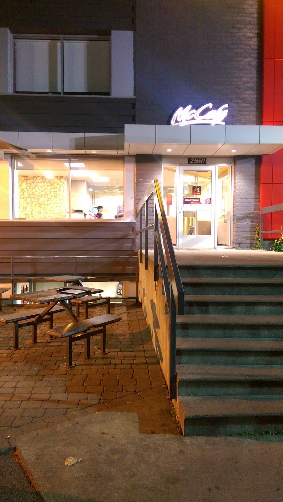 McDonalds | cafe | 2950 Boulevard Laurier, Québec, QC G1V 2M4, Canada | 4186594484 OR +1 418-659-4484
