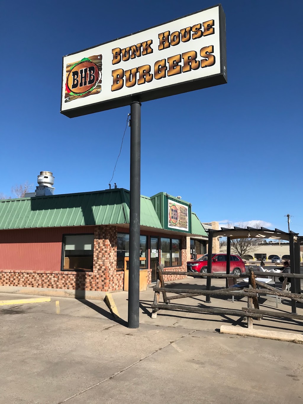 Bunk House Burgers | restaurant | 2147 Fremont Dr, Cañon City, CO 81212, USA | 7193152218 OR +1 719-315-2218