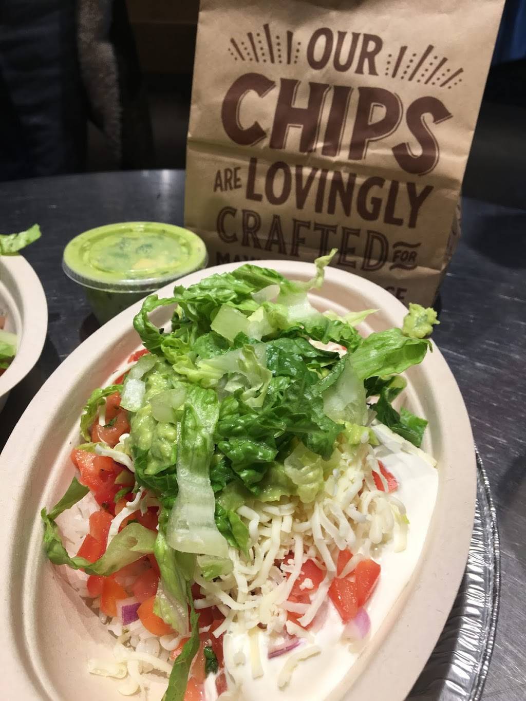 Chipotle Mexican Grill | restaurant | 1 Oak St Ste 2, Westborough, MA 01581, USA | 5083660653 OR +1 508-366-0653