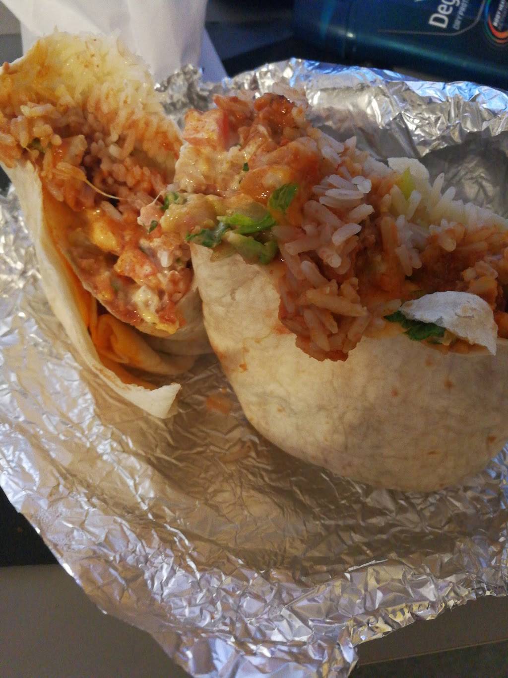 Nuevo Amanecer Pupuseria | restaurant | 1519 132nd St SE, Everett, WA 98208, USA | 4253387222 OR +1 425-338-7222