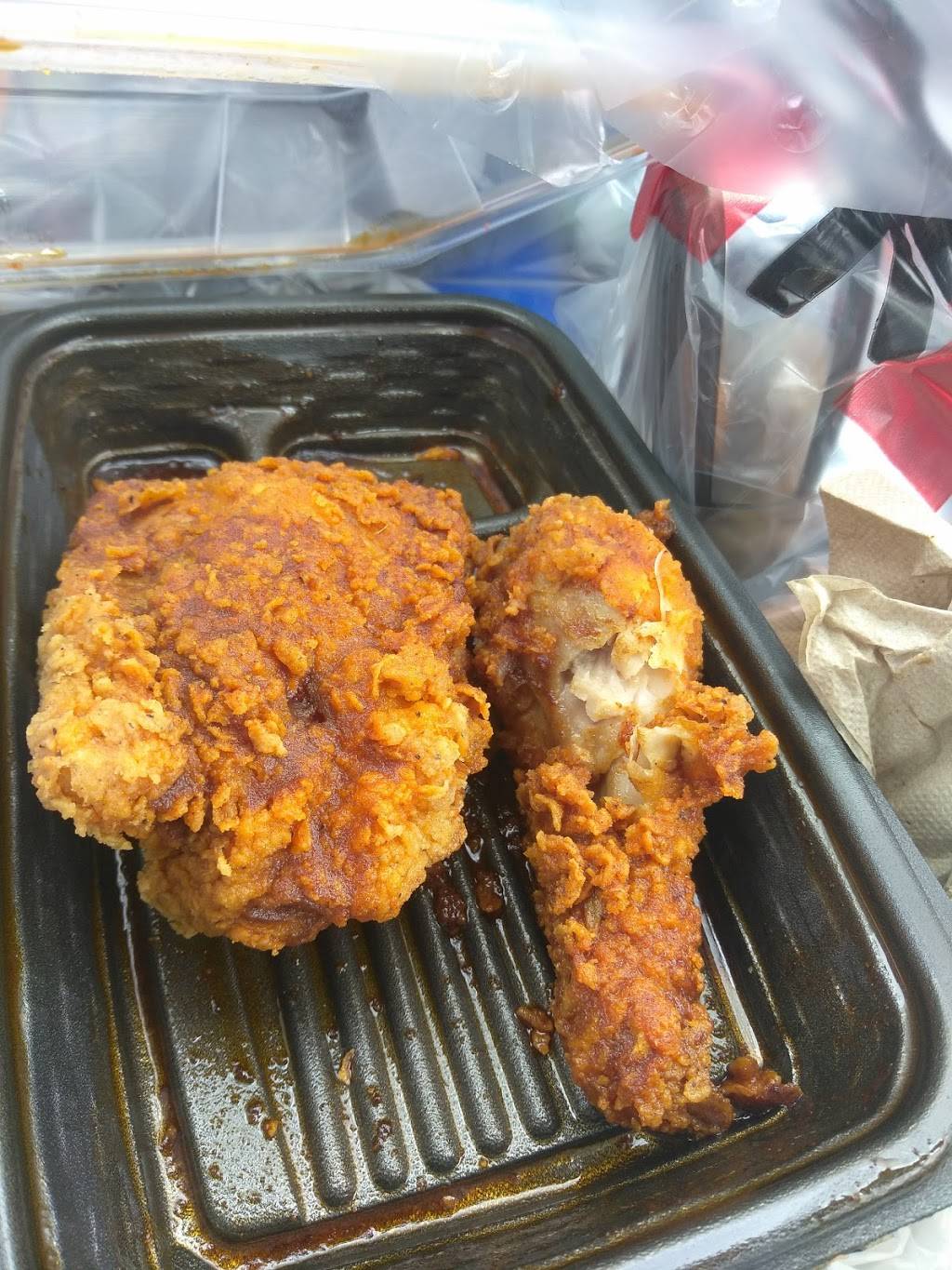 KFC | restaurant | 1604 N State St, Greenfield, IN 46140, USA | 3174629261 OR +1 317-462-9261