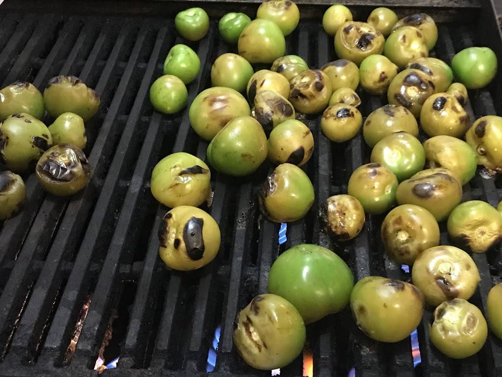 Aztlan mexican grill 1inc | restaurant | 3358 W Montrose Ave, Chicago, IL 60618, USA | 7734632774 OR +1 773-463-2774