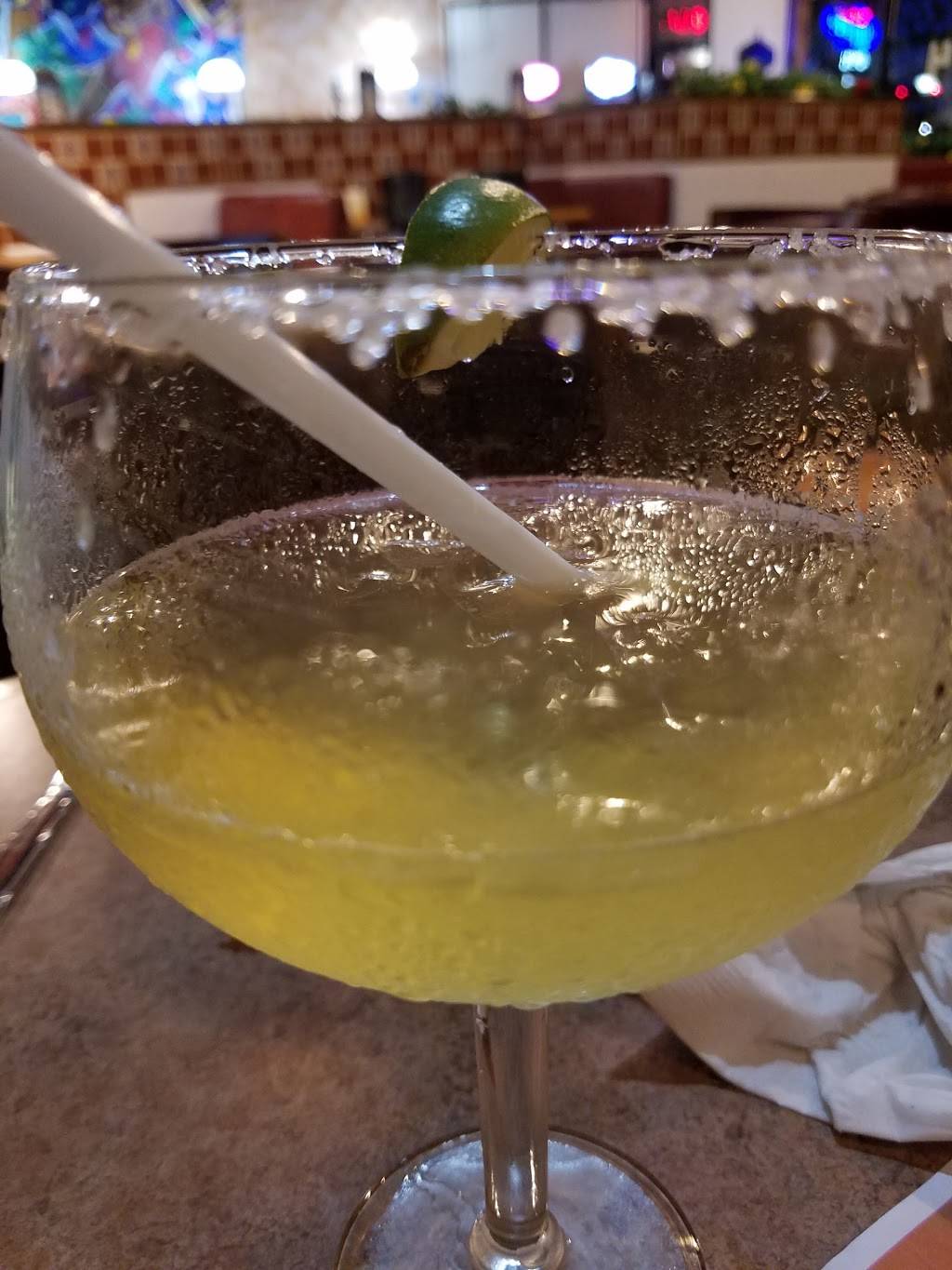 The Cantina | restaurant | 2745 US-34, Oswego, IL 60543, USA | 6305549631 OR +1 630-554-9631