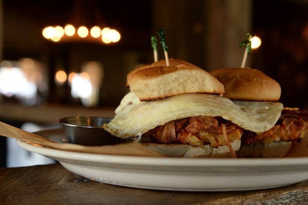 Burntwood Tavern Naples | restaurant | 9110 Strada Pl Suite 6135, Naples, FL 34108, USA | 2396318964 OR +1 239-631-8964