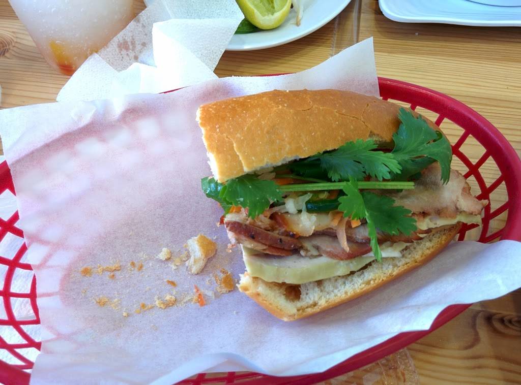 Mama Ks Kitchen | restaurant | 10450 Beach Blvd, Stanton, CA 90680, USA | 7149529848 OR +1 714-952-9848