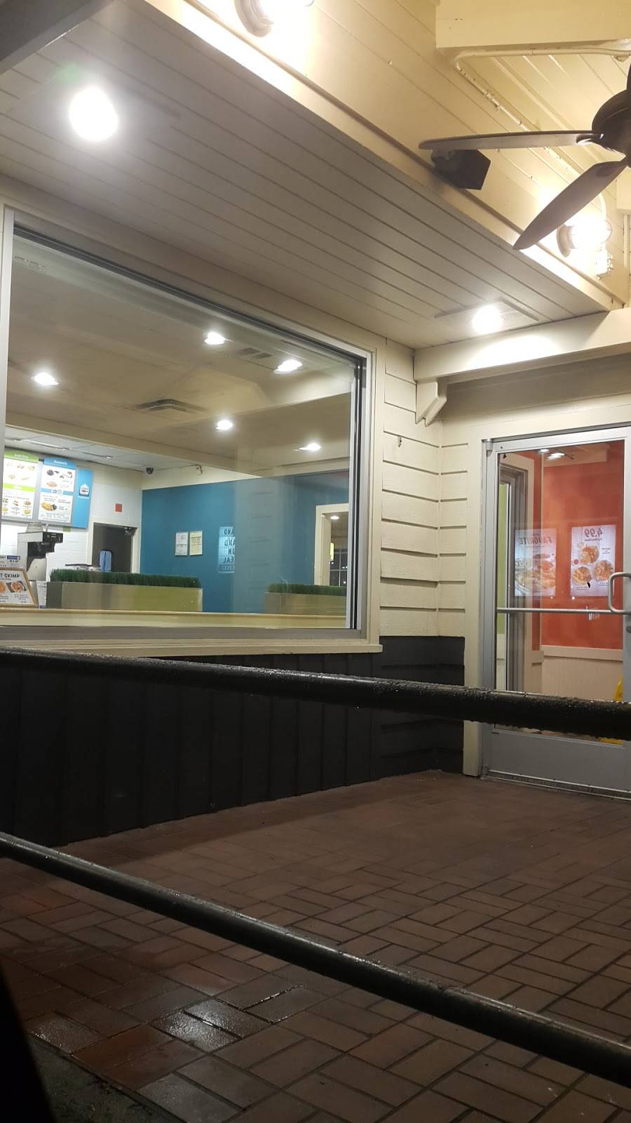 Captain Ds | restaurant | 7075 Old Harding Pike, Bellevue, TN 37221, USA | 6156622288 OR +1 615-662-2288