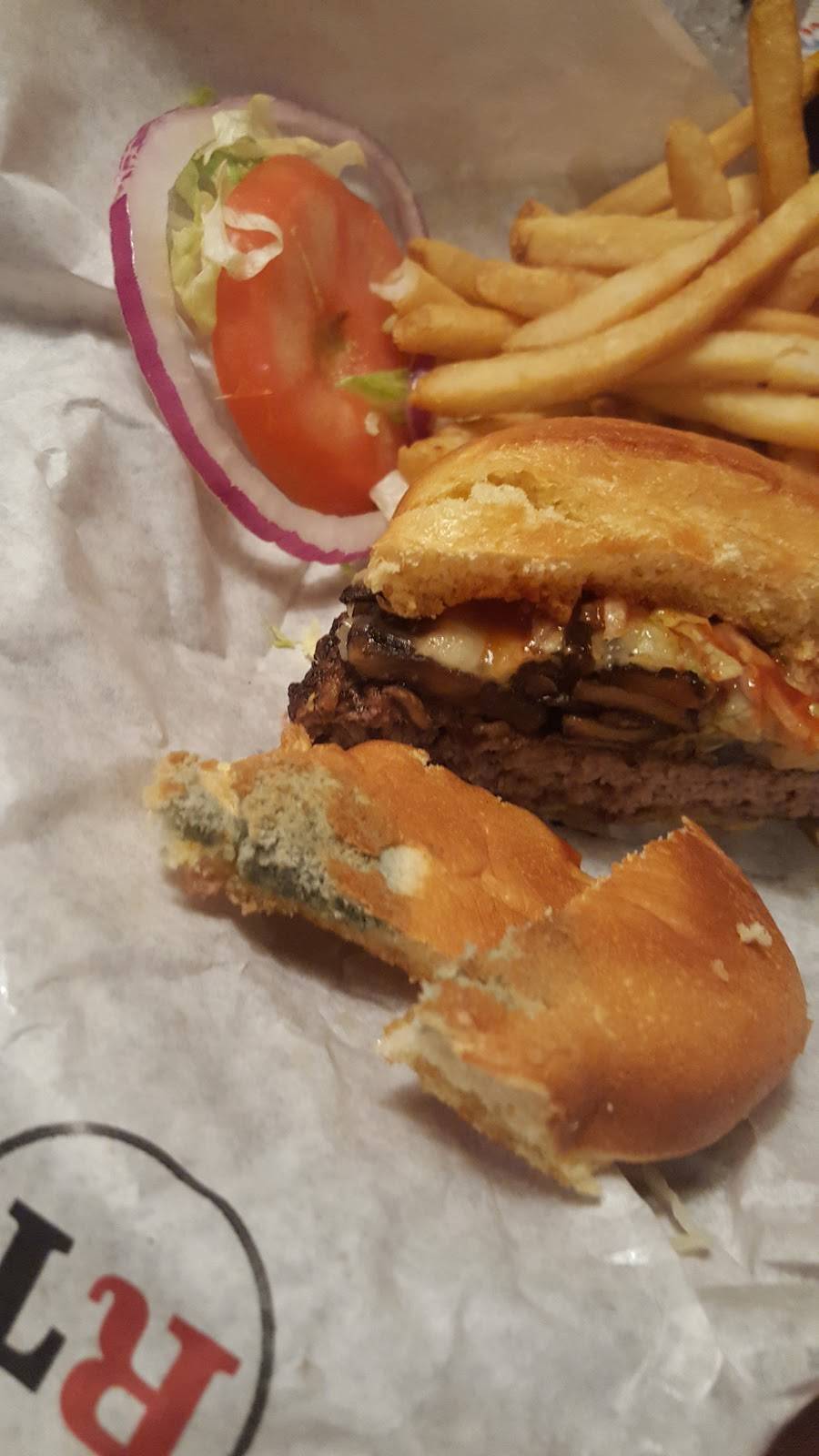 Ruby Tuesday | restaurant | 9001 Park Royal Dr, Fort Myers, FL 33908, USA | 2392678988 OR +1 239-267-8988