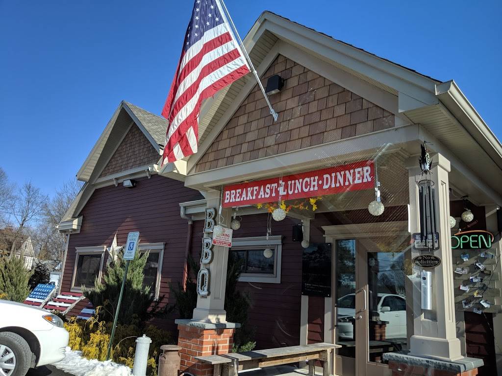 Double S Smokehouse | restaurant | 49 Oakland Ave, Warwick, NY 10990, USA | 8453248522 OR +1 845-324-8522