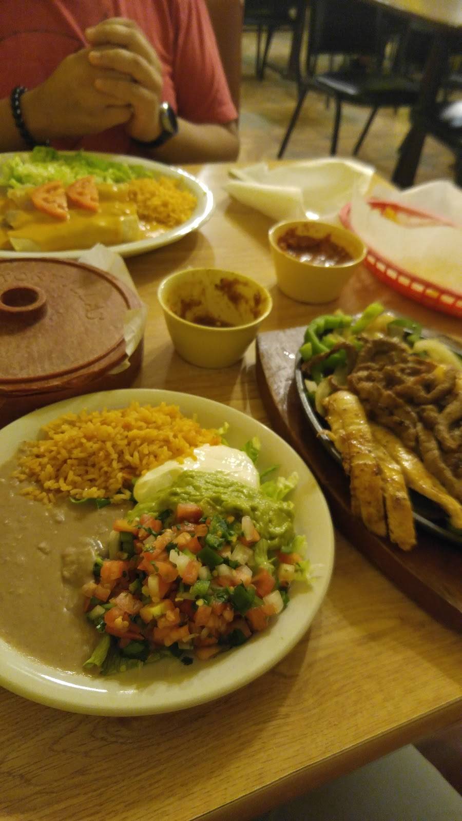 Jalisco Restaurant | restaurant | 865 W Washington St, Stephenville, TX 76401, USA | 2549652655 OR +1 254-965-2655